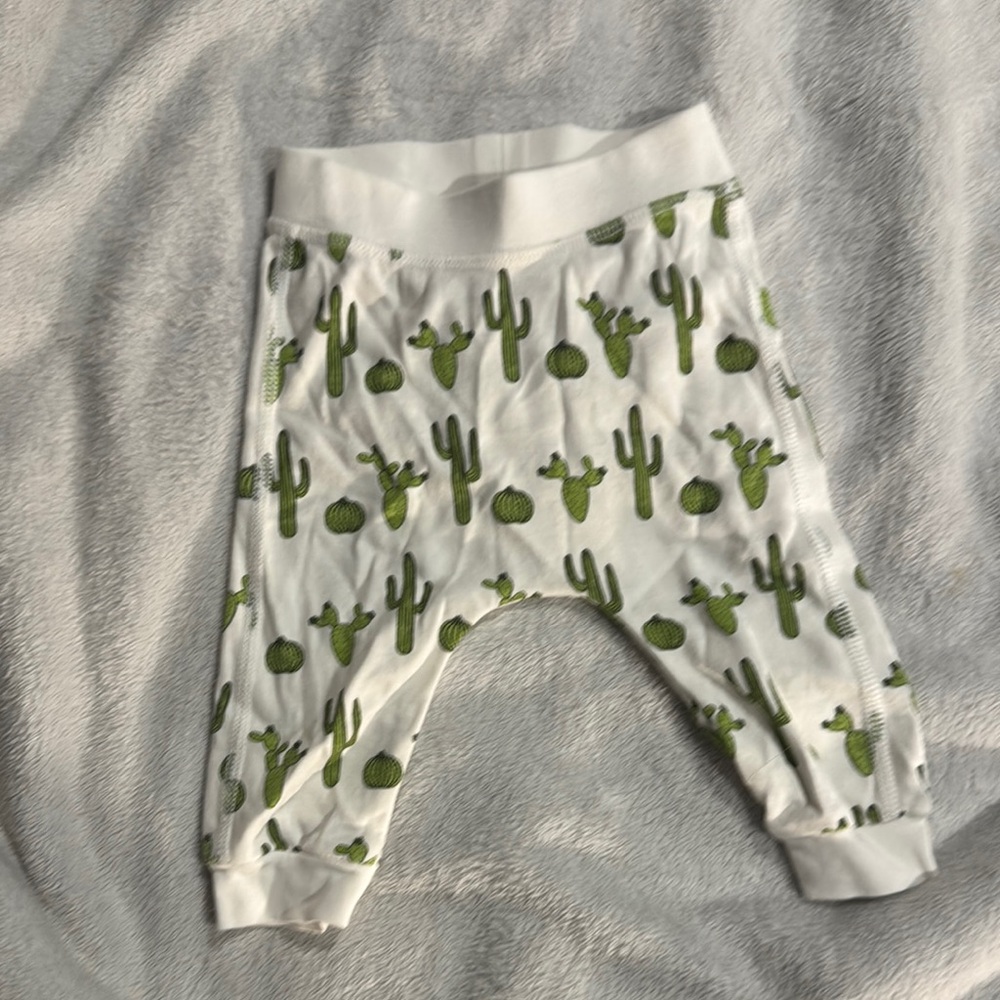 Cactus Pattern Diaper Cover - White and Green